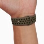 Innova Silicone Perfo Band за Apple Watch 1/2/3/4/5/6/7/8/9/10/11/SE/SE 2/SE 3 (38/40/41/42mm) - Khaki - Image 3